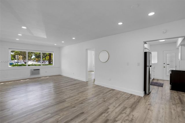 2250 Bay Drive 7, Miami Beach, FL 33141
