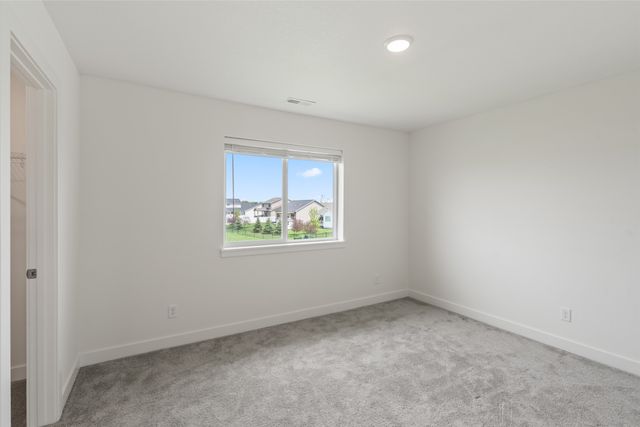 1025 Gray Avenue, Waukee, IA 50263