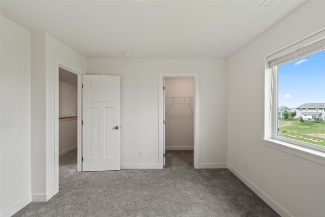 1025 Gray Avenue, Waukee, IA 50263