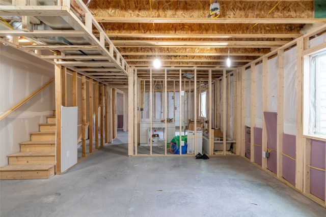 1025 Gray Avenue, Waukee, IA 50263