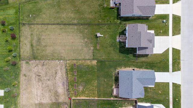 1025 Gray Avenue, Waukee, IA 50263