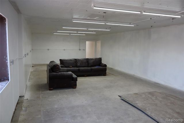 102 W State Fair, Highland Park, MI 48203