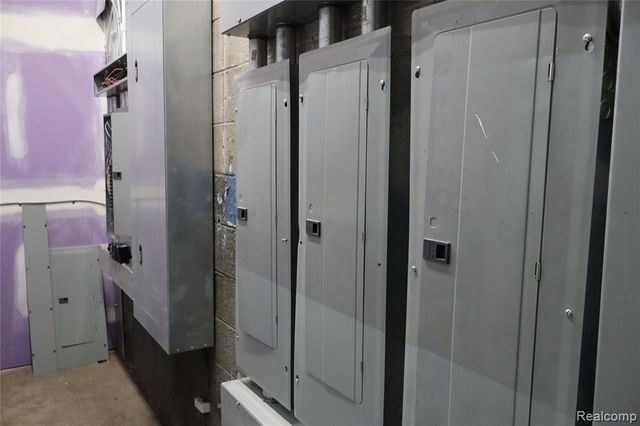 102 W State Fair, Highland Park, MI 48203