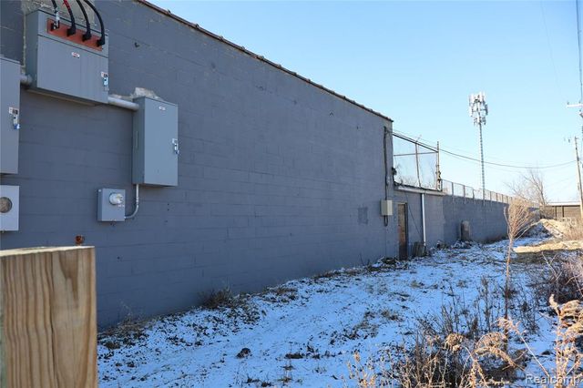 102 W State Fair, Highland Park, MI 48203