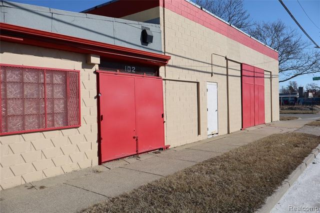 102 W State Fair, Highland Park, MI 48203