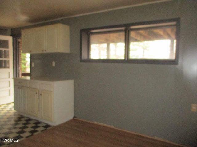 157 Raintree Drive, Kingsport, TN 37665