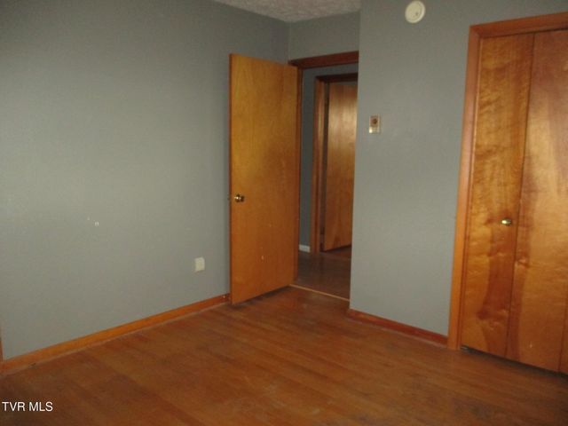 157 Raintree Drive, Kingsport, TN 37665