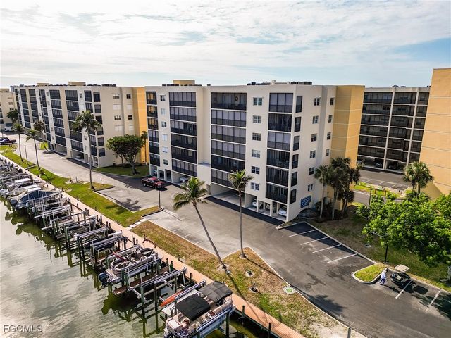 4431 Bay Beach LN 532, Fort Myers Beach, FL 33931