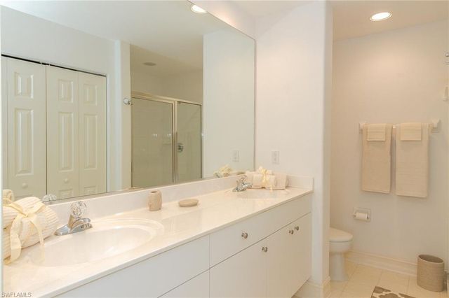 1025 Tarpon Cove DR 203, Naples, FL 34110