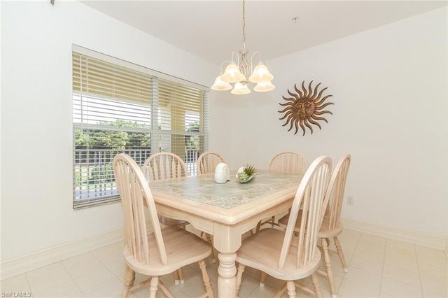 1025 Tarpon Cove DR 203, Naples, FL 34110