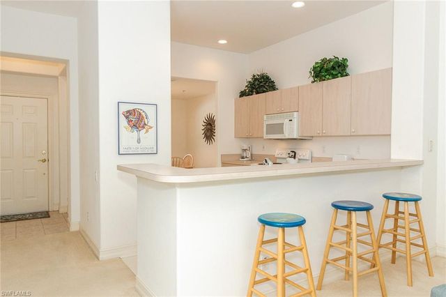1025 Tarpon Cove DR 203, Naples, FL 34110