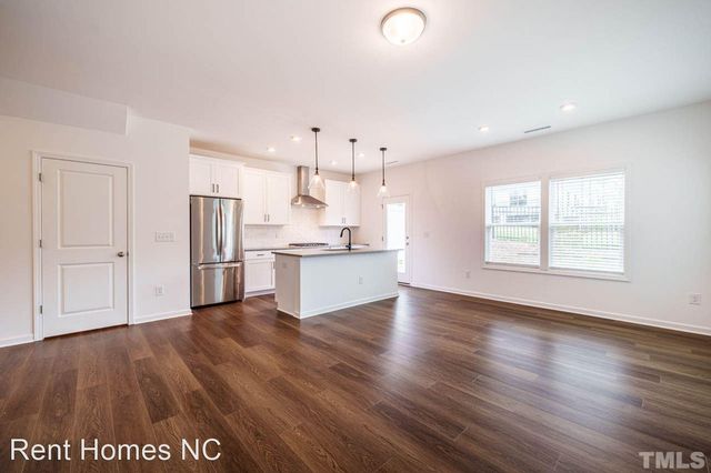 838 Oak Center Drive, Raleigh, NC 27610