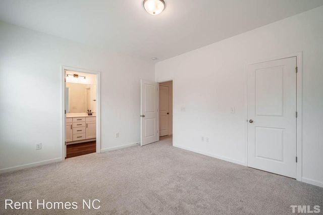 838 Oak Center Drive, Raleigh, NC 27610