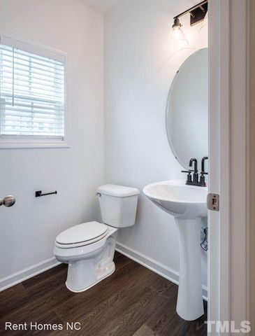 838 Oak Center Drive, Raleigh, NC 27610