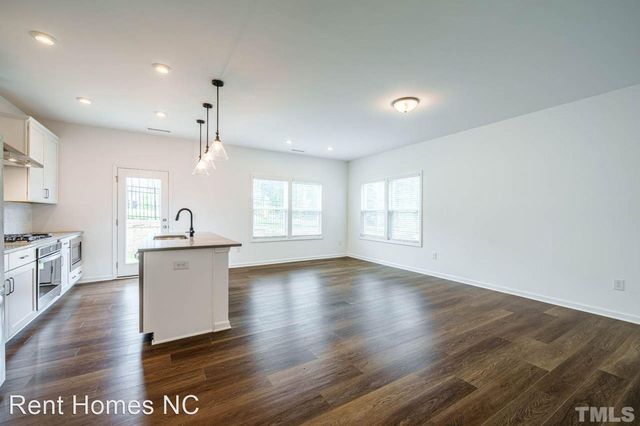 838 Oak Center Drive, Raleigh, NC 27610