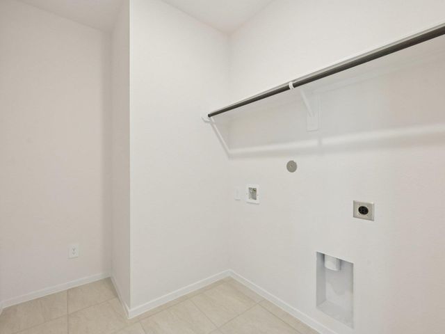 5008 Stockton LN, Del Valle, TX 78617