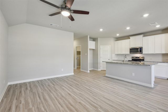 5008 Stockton LN, Del Valle, TX 78617