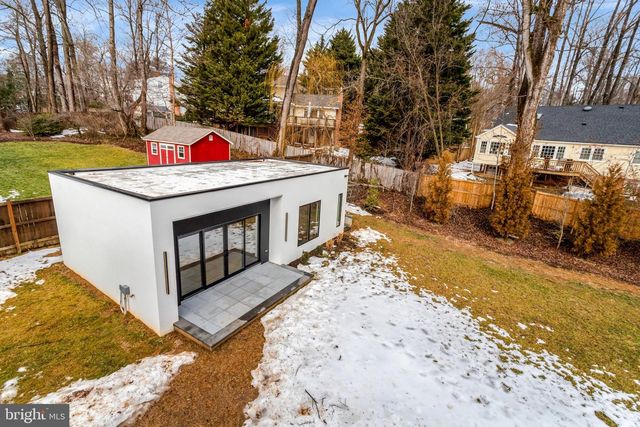 8302 ROBEY AVE, Annandale, VA 22003