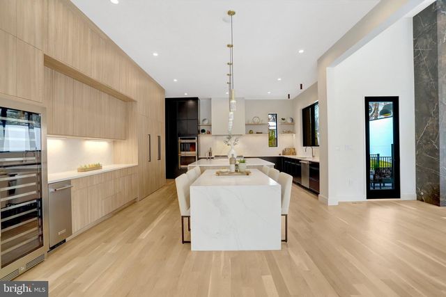 8302 ROBEY AVE, Annandale, VA 22003