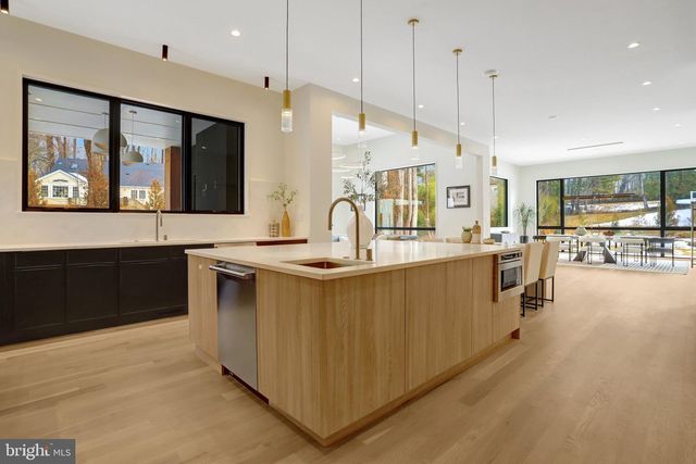 8302 ROBEY AVE, Annandale, VA 22003