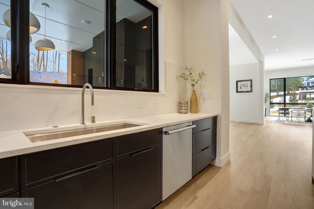 8302 ROBEY AVE, Annandale, VA 22003