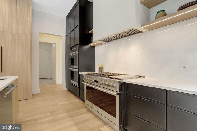 8302 ROBEY AVE, Annandale, VA 22003