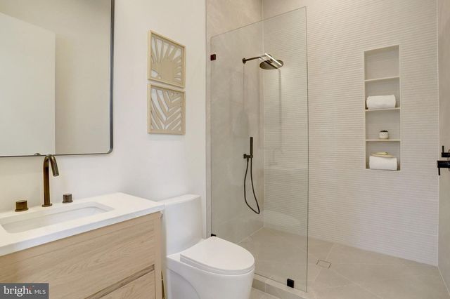 8302 ROBEY AVE, Annandale, VA 22003