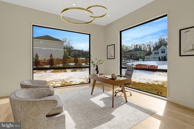 8302 ROBEY AVE, Annandale, VA 22003