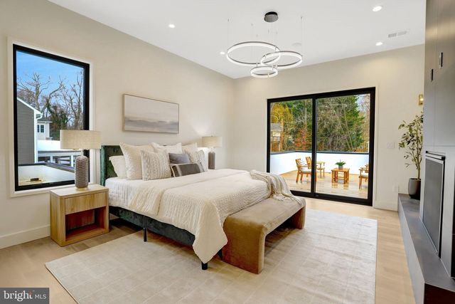 8302 ROBEY AVE, Annandale, VA 22003