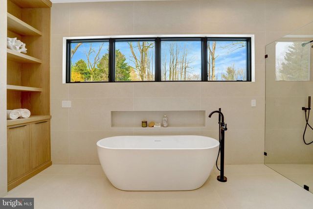 8302 ROBEY AVE, Annandale, VA 22003