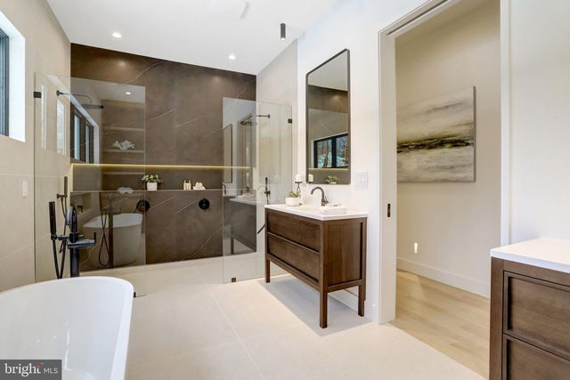 8302 ROBEY AVE, Annandale, VA 22003