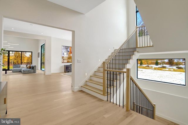 8302 ROBEY AVE, Annandale, VA 22003