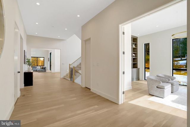 8302 ROBEY AVE, Annandale, VA 22003