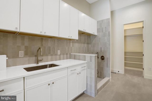 8302 ROBEY AVE, Annandale, VA 22003