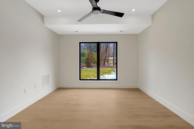 8302 ROBEY AVE, Annandale, VA 22003