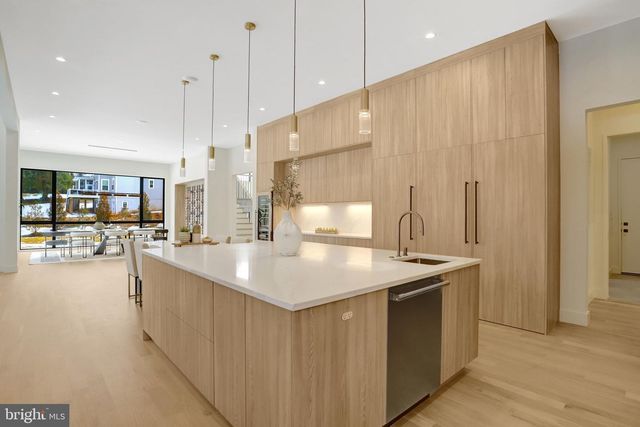 8302 ROBEY AVE, Annandale, VA 22003