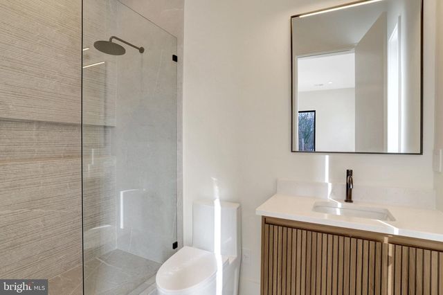 8302 ROBEY AVE, Annandale, VA 22003