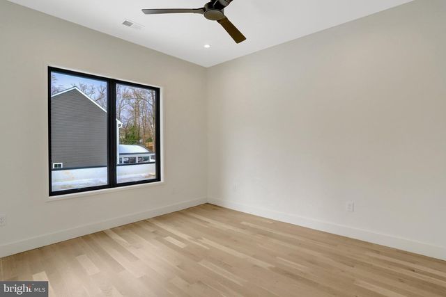 8302 ROBEY AVE, Annandale, VA 22003