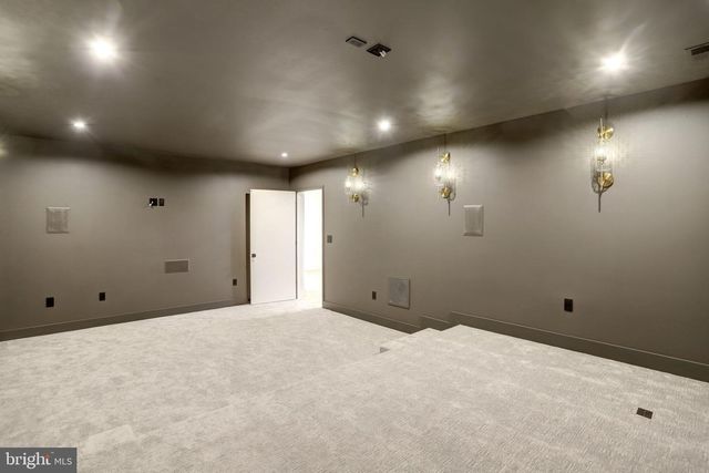 8302 ROBEY AVE, Annandale, VA 22003