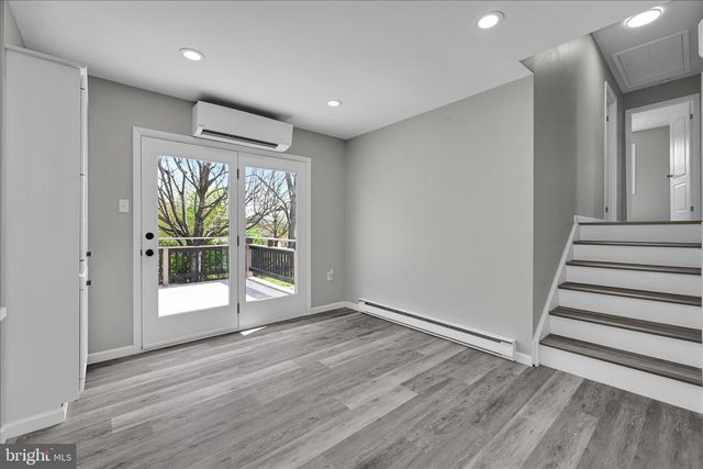 902 SUELLEN DR, Reading, PA 19605