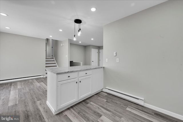 902 SUELLEN DR, Reading, PA 19605