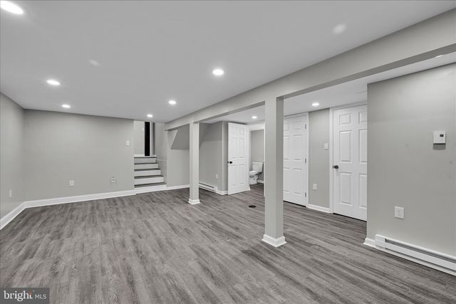 902 SUELLEN DR, Reading, PA 19605