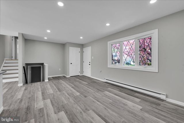 902 SUELLEN DR, Reading, PA 19605