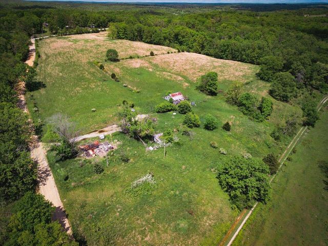 18241 Pine Road, Willow Springs, MO 65793