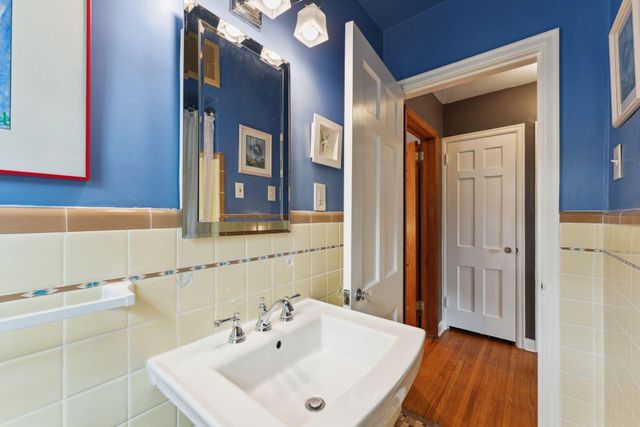 5718 13th Avenue S, Minneapolis, MN 55417