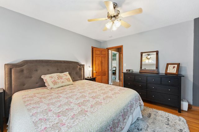 5718 13th Avenue S, Minneapolis, MN 55417