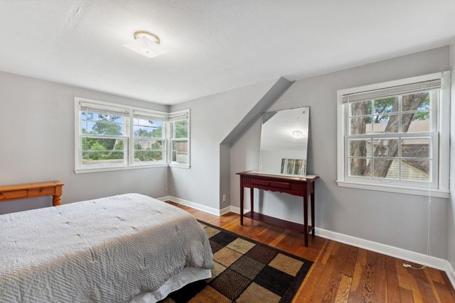 5718 13th Avenue S, Minneapolis, MN 55417