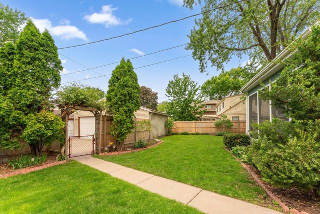 5718 13th Avenue S, Minneapolis, MN 55417