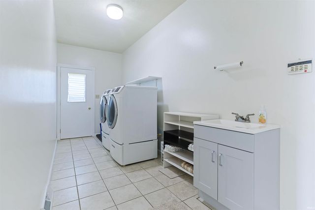11611 Whittington Circle, Mishawaka, IN 46545