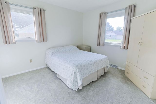 11611 Whittington Circle, Mishawaka, IN 46545